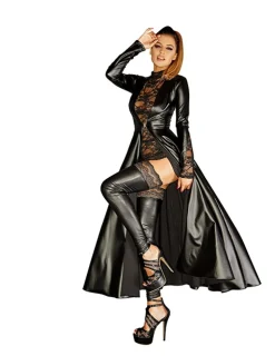 Langer Mantel aus Powerwetlook