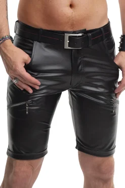 Short im Wetlook mit Taschen